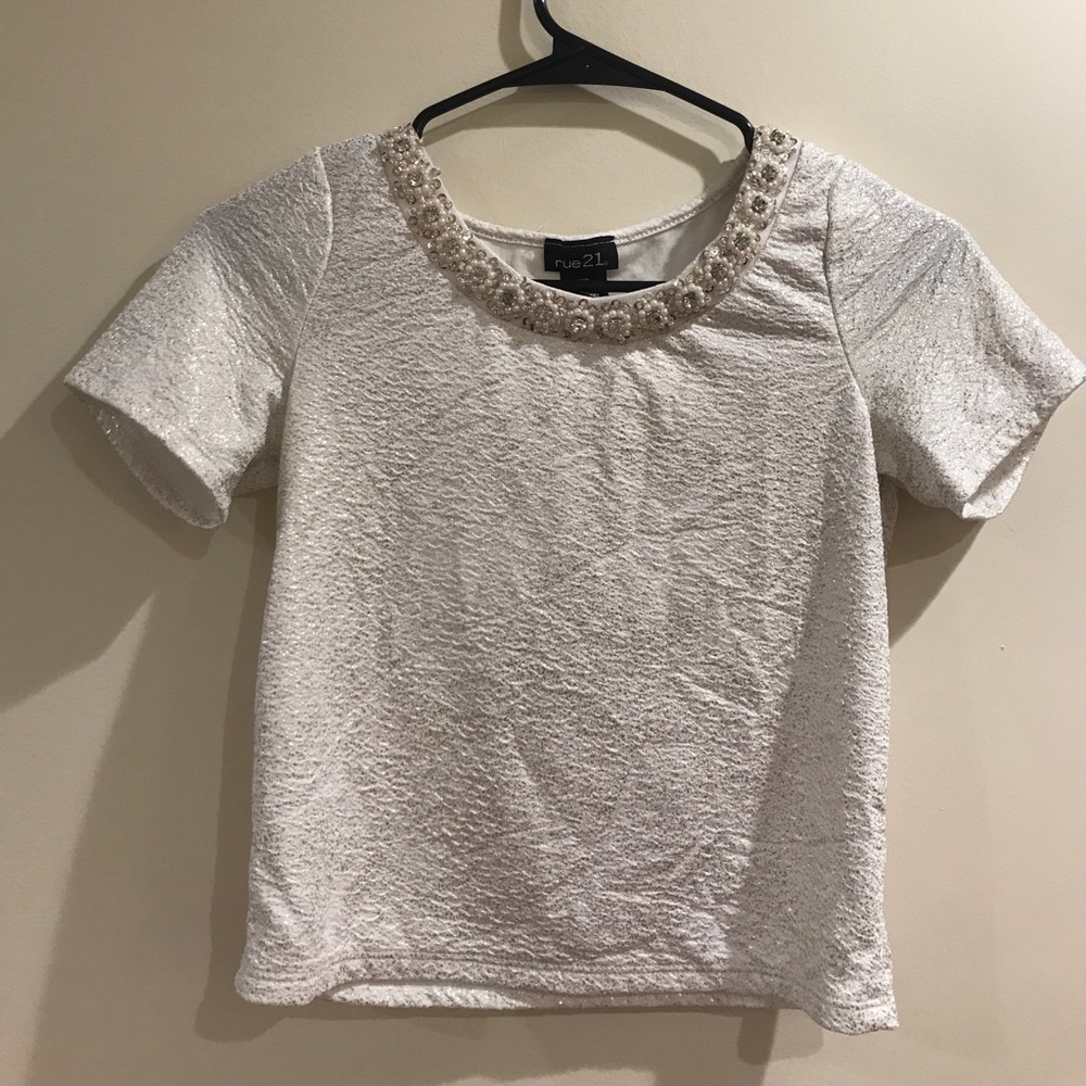 Rue21 white top
